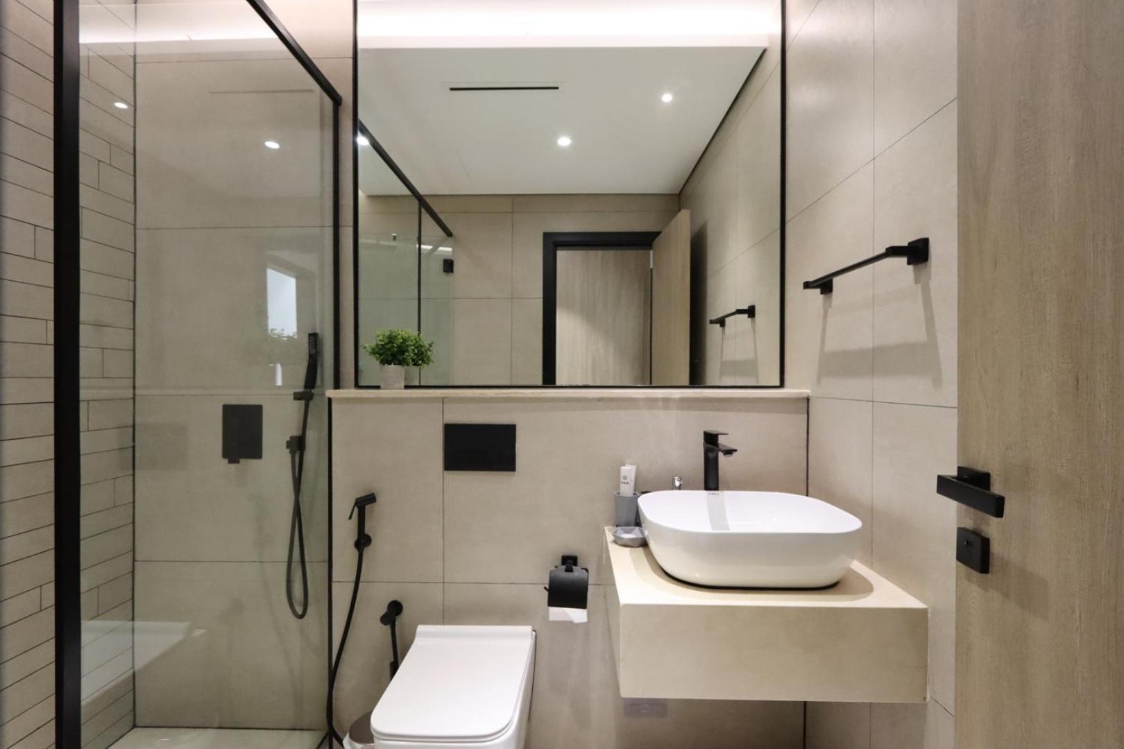 Livbnb-stylish And Spacious 1br With Private Balcony Dubai
