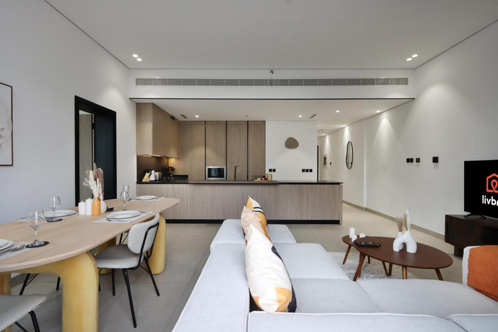 Livbnb-stylish And Spacious 1br With Private Balcony Dubai