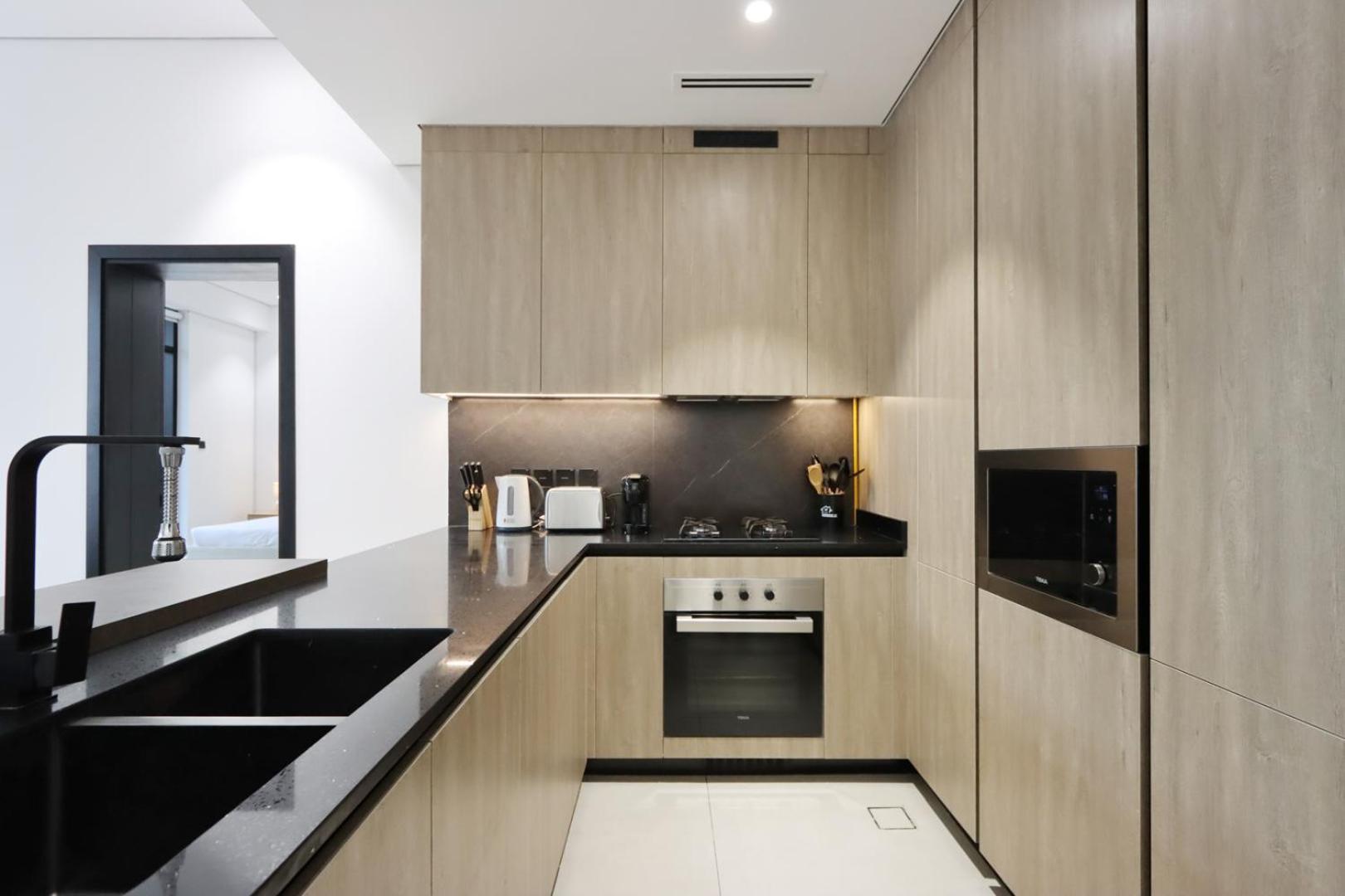 Livbnb-stylish And Spacious 1br With Private Balcony * Dubai