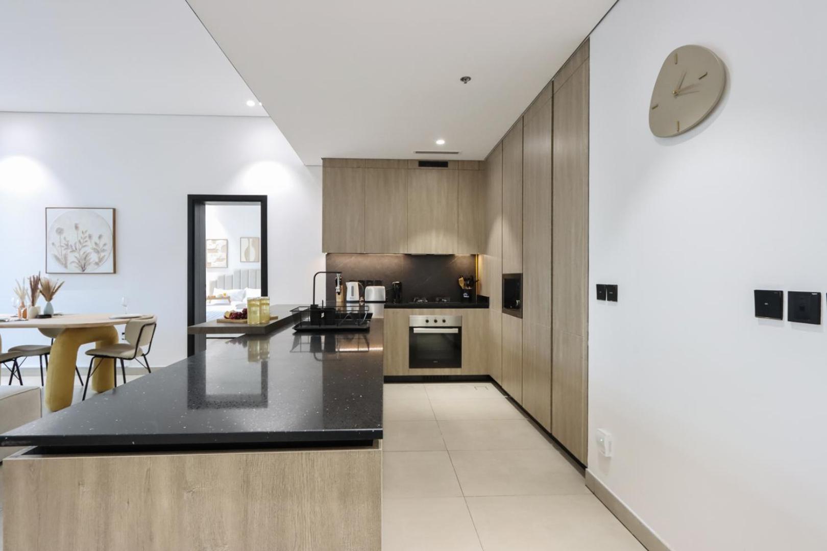 Apartment Livbnb-stylish And Spacious 1br With Private Balcony *
