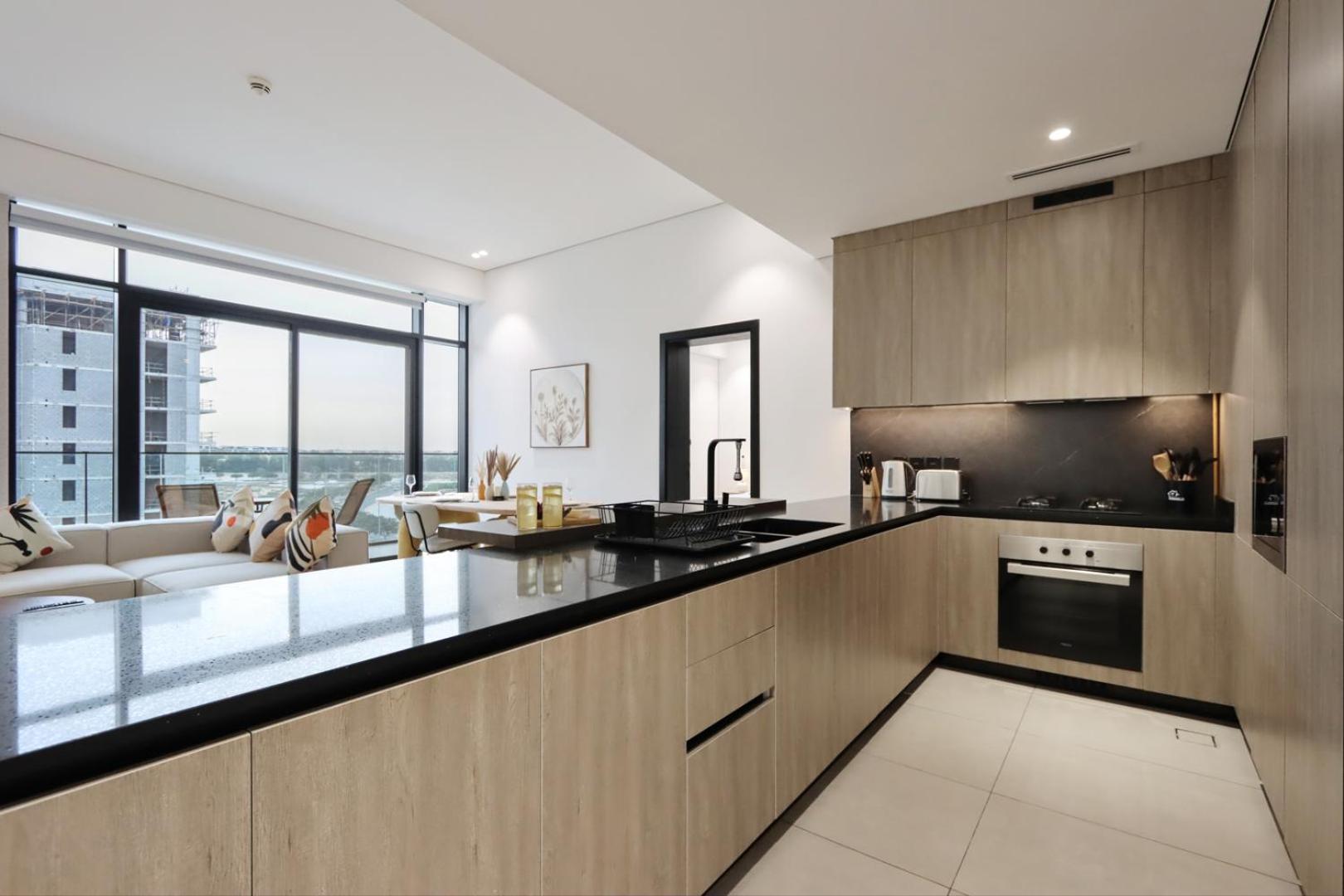 Livbnb-stylish And Spacious 1br With Private Balcony *